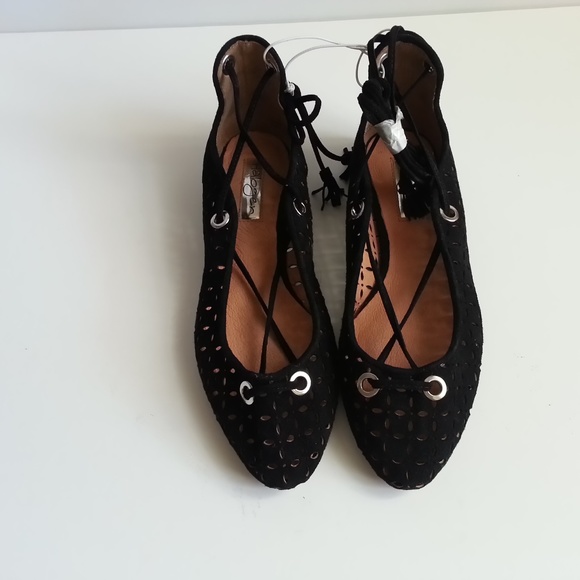 NWOB Halogen | Laser cut leather Ghille flat sz 6 - Picture 4 of 6